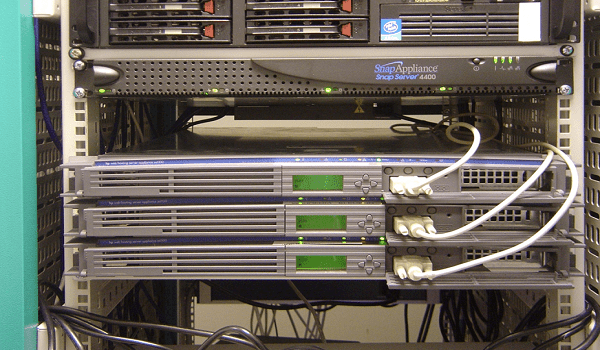 dedicated hosting service