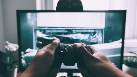Closed Captions vs Open Captions: Which Is Best for Videos?