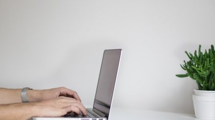 How to make a resume in Google Docs (with FREE Templates!)
