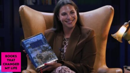 Before Red Queen: Victoria Aveyard’s Middle-earth Phase